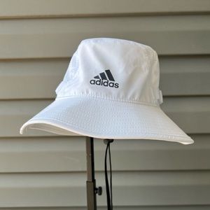NWOT Adidas Victory Bucket Hat.